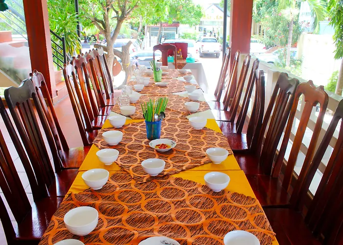 Yen Family Hotel 3*