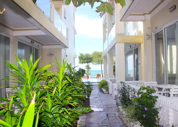 Yen Family Hotel