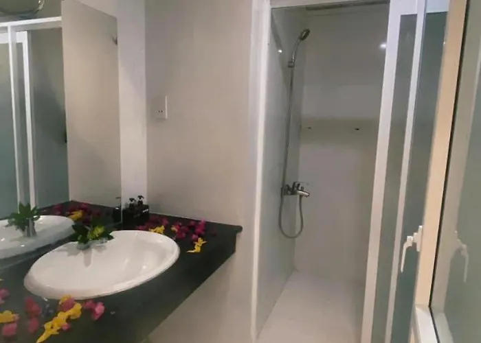 Yen Family Hotel 3*