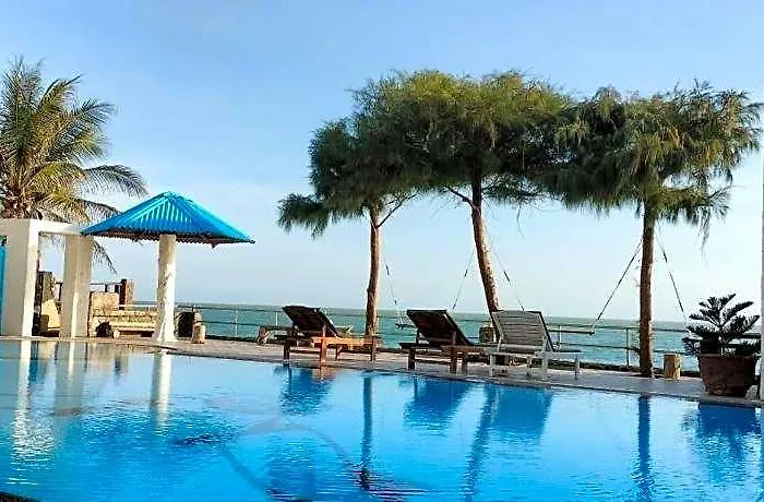 Yen Family Hotel 3*